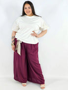 Bluzka plus size z ozdobnymi rękawami haftowanymi lekka i kobieca Stylowa XL