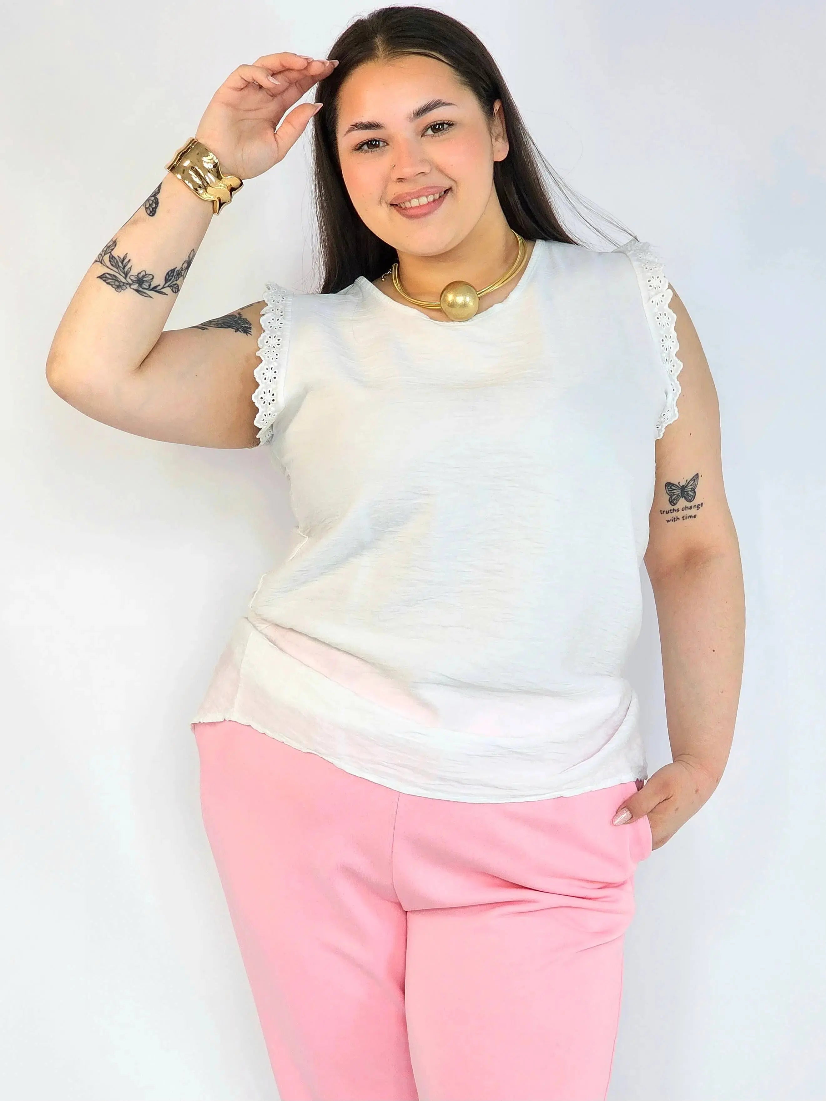 Bluzka plus size z wiskozy – lekka bluzka damska XXL z haftowanym rękawem Stylowa XL