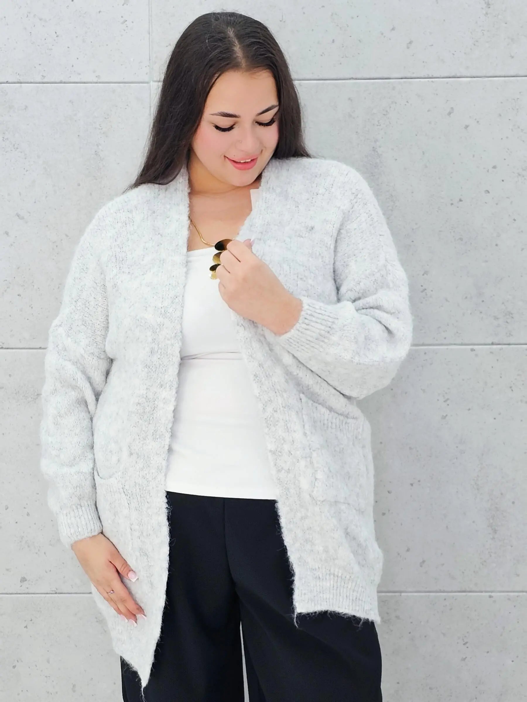 Bluzka sweterkowa plus size – stylowa, wygodna i idealna na każdą okazję Stylowa XL
