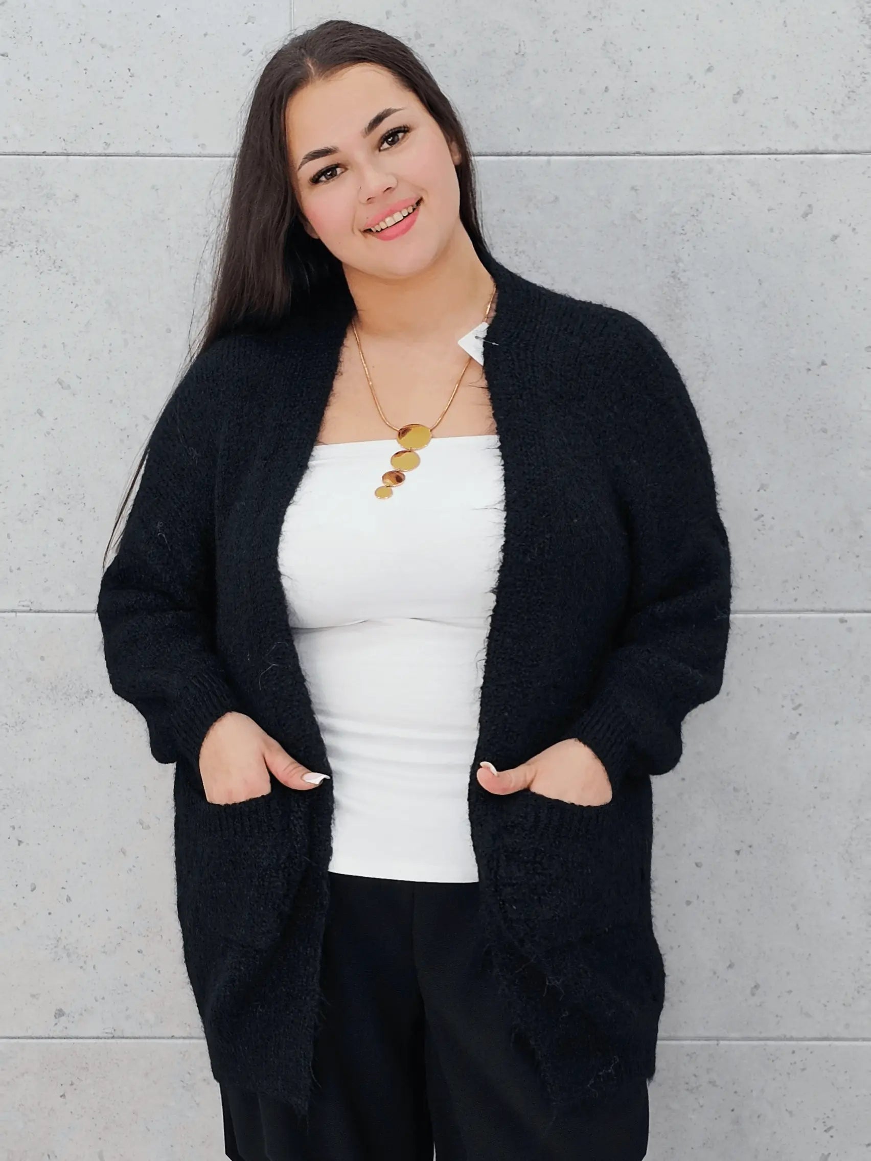 Bluzka sweterkowa plus size – stylowa, wygodna i idealna na każdą okazję Stylowa XL