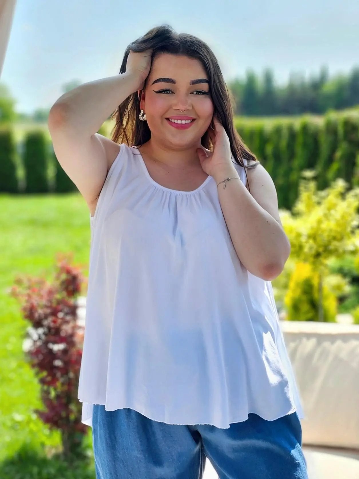 Bluzka z Koronkowym Wzorem na Plecach Stylowa XL