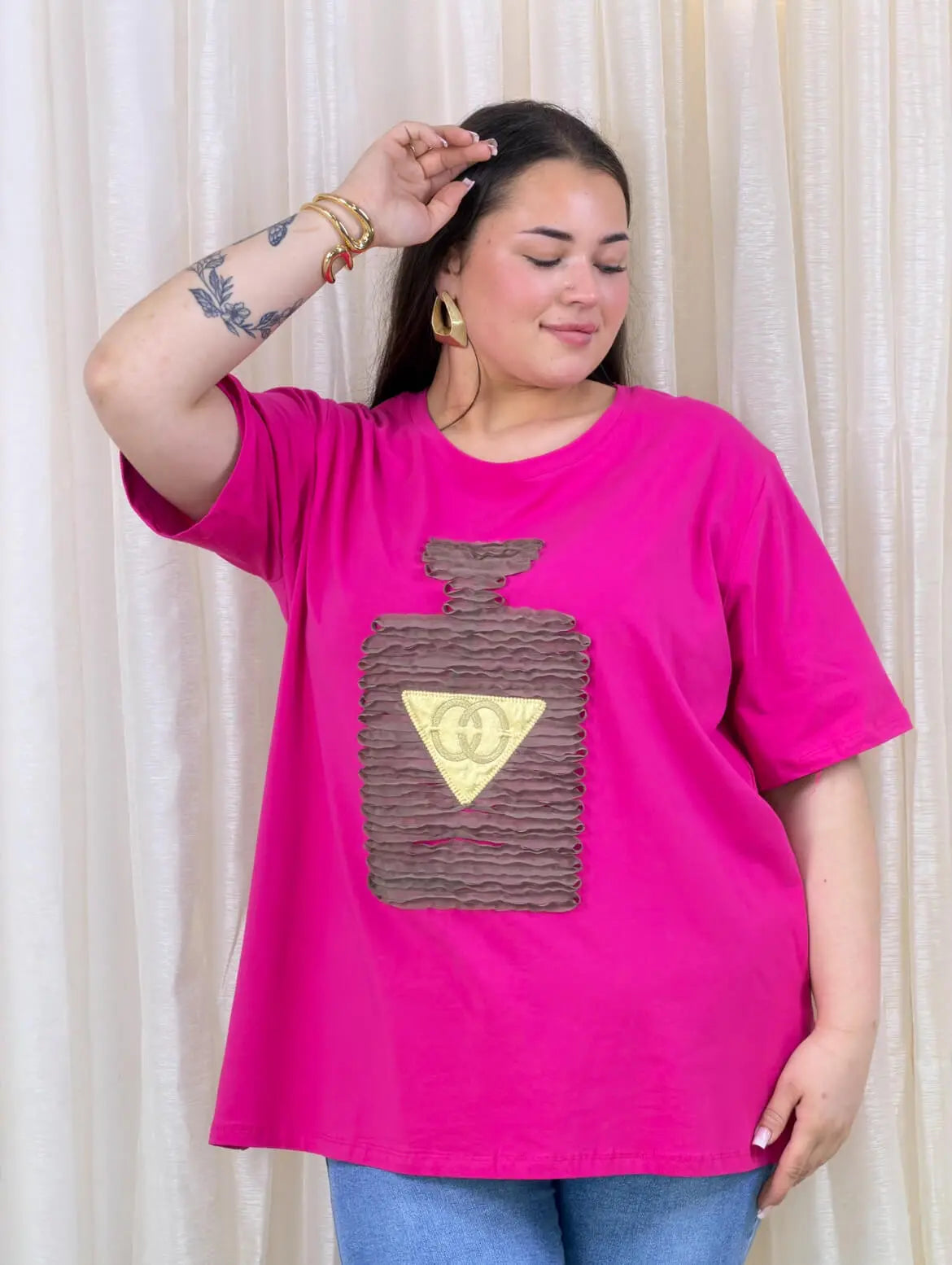 Bluzka z aplikacją perfum 3D -cztery kolory Stylowa XL