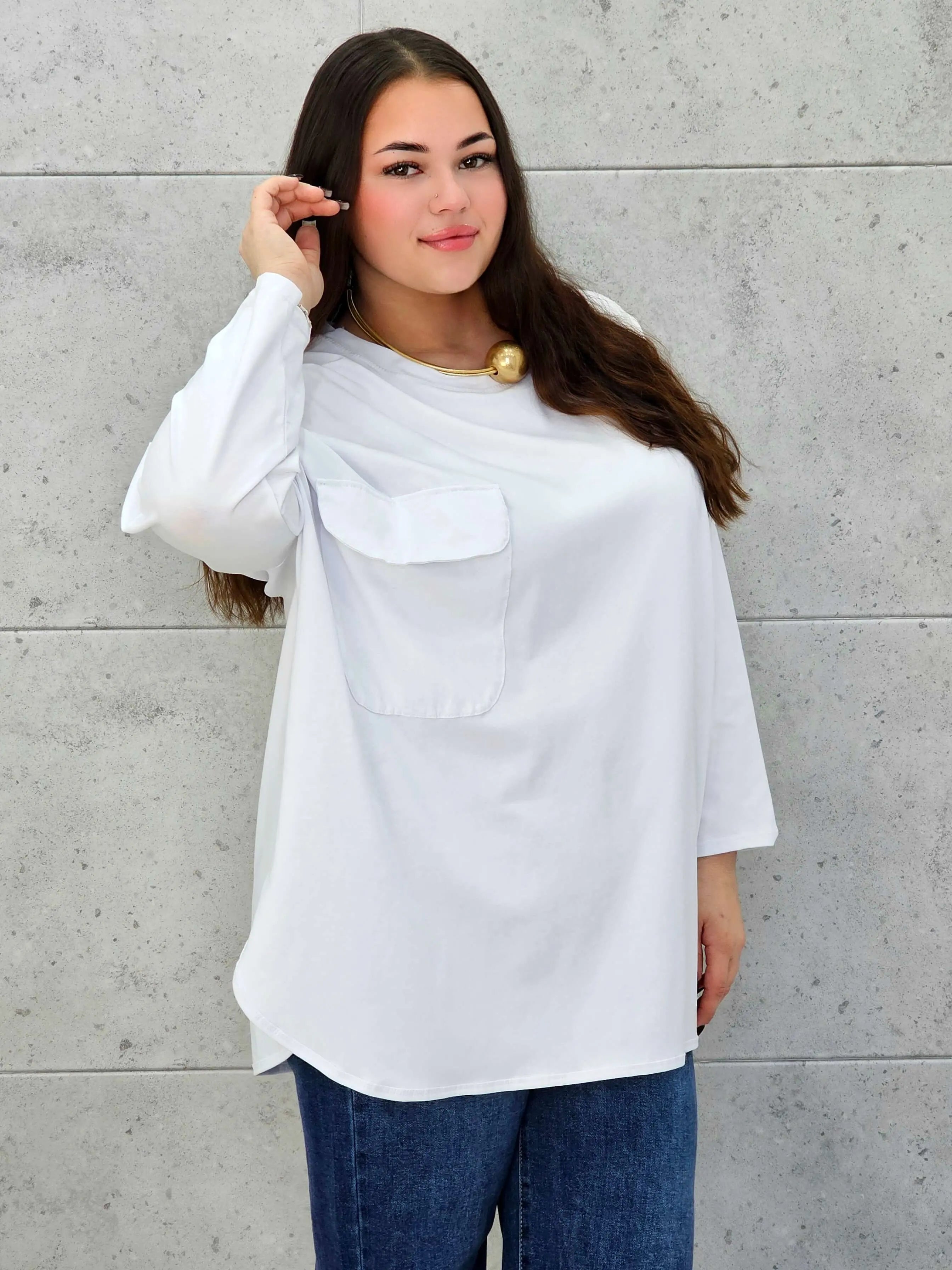 Bluzka z kieszonką plus size StylowaXL – oversize’owy komfort w modnym wydaniu - Stylowa XL