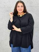 Bluzka z kieszonką plus size StylowaXL – oversize’owy komfort w modnym wydaniu - Stylowa XL