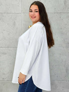 Bluzka z kieszonką plus size StylowaXL – oversize’owy komfort w modnym wydaniu - Stylowa XL