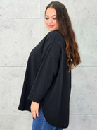 Bluzka z kieszonką plus size StylowaXL – oversize’owy komfort w modnym wydaniu - Stylowa XL