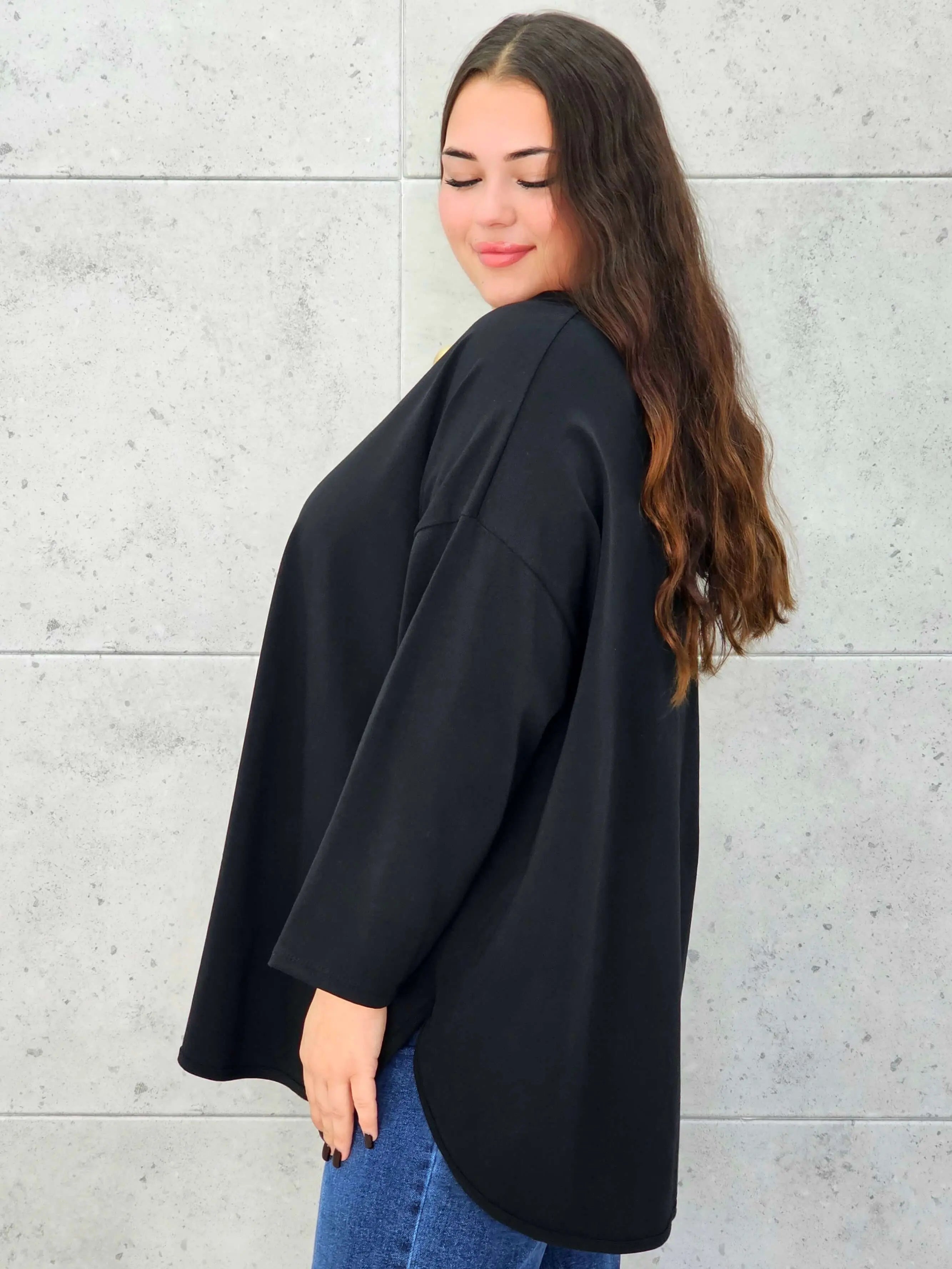 Bluzka z kieszonką plus size StylowaXL – oversize’owy komfort w modnym wydaniu - Stylowa XL