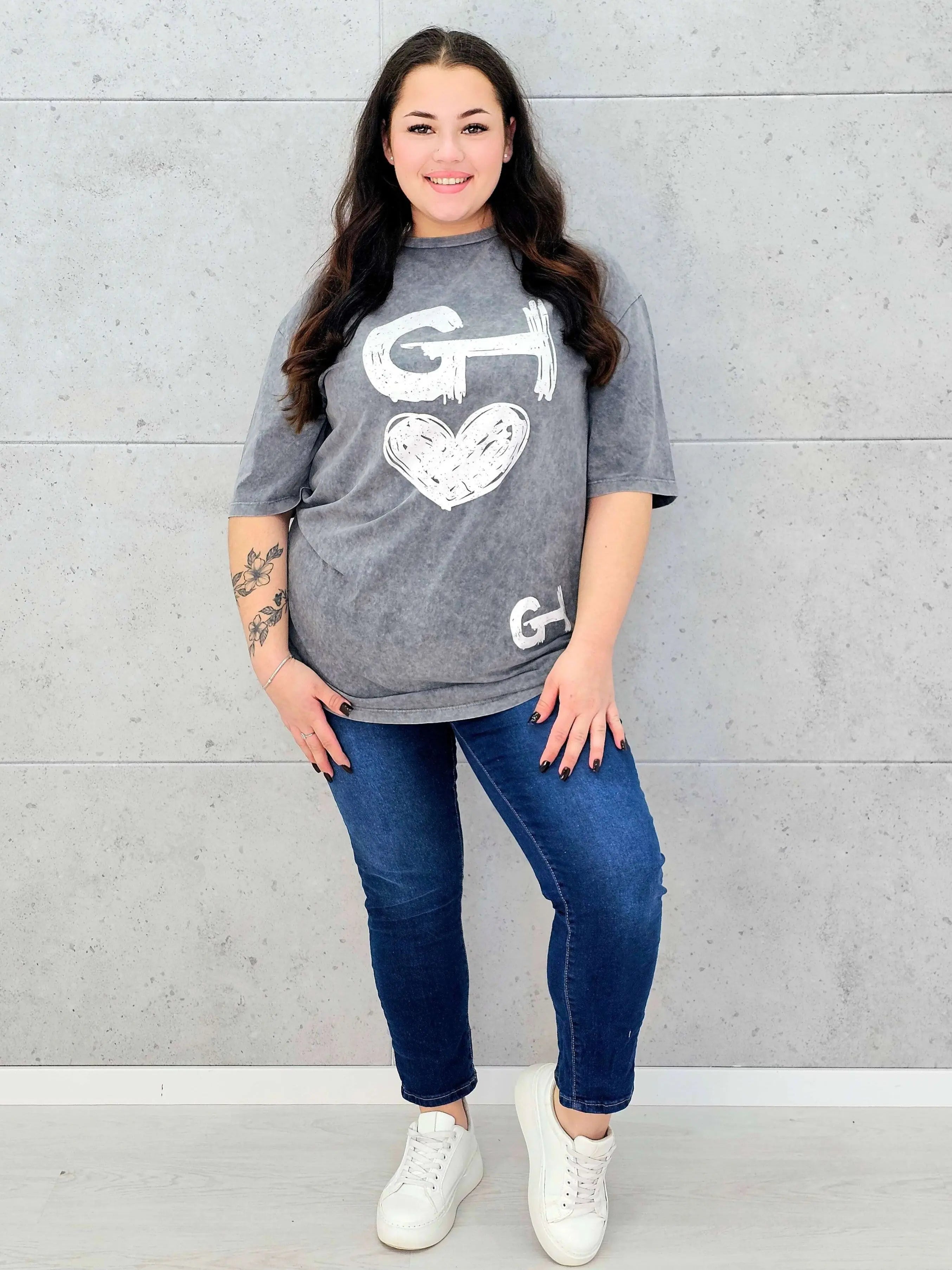 Bluzka z nadrukiem XXL – styl i wygoda w modzie plus size Stylowa XL