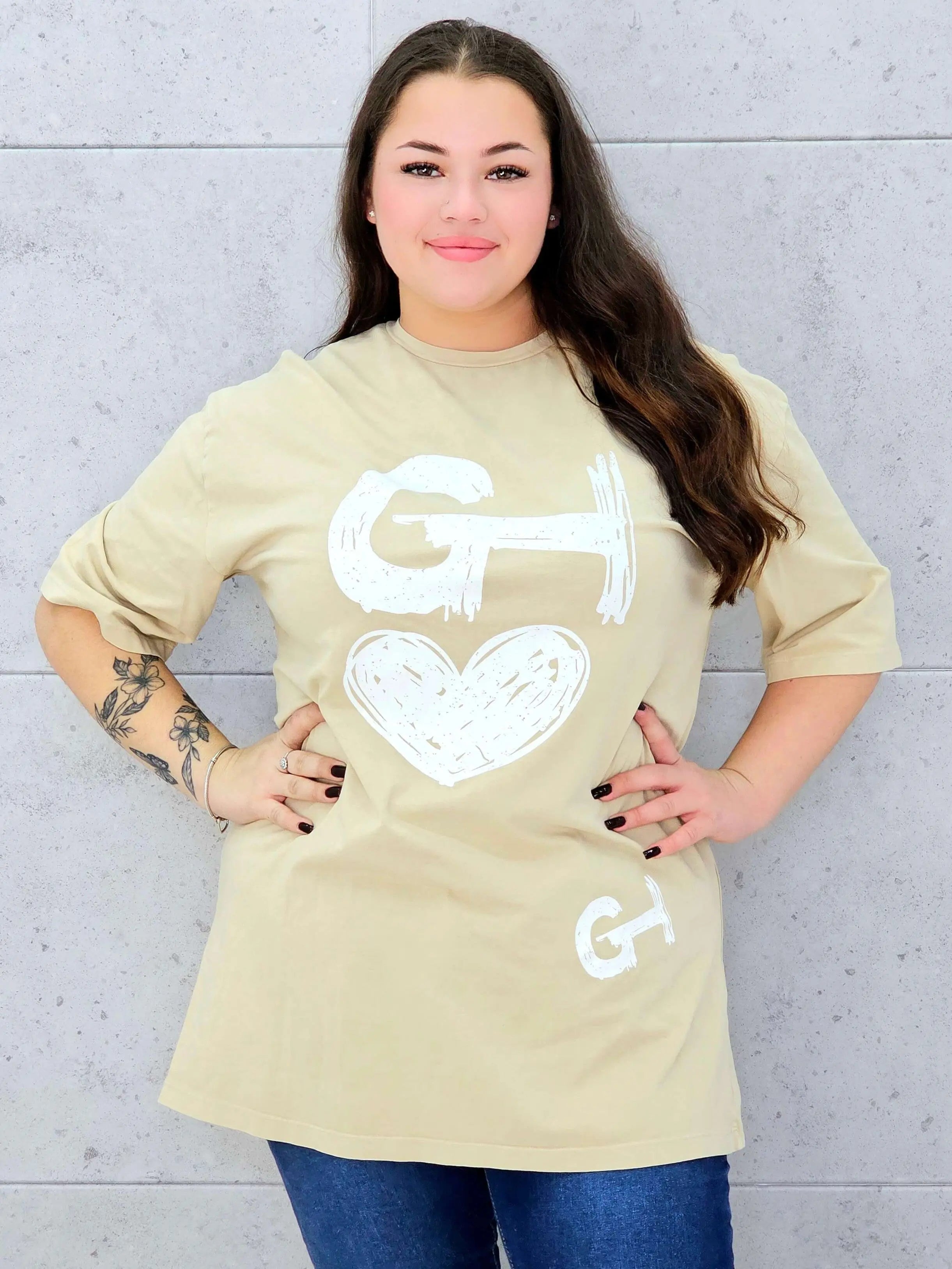 Bluzka z nadrukiem XXL – styl i wygoda w modzie plus size Stylowa XL