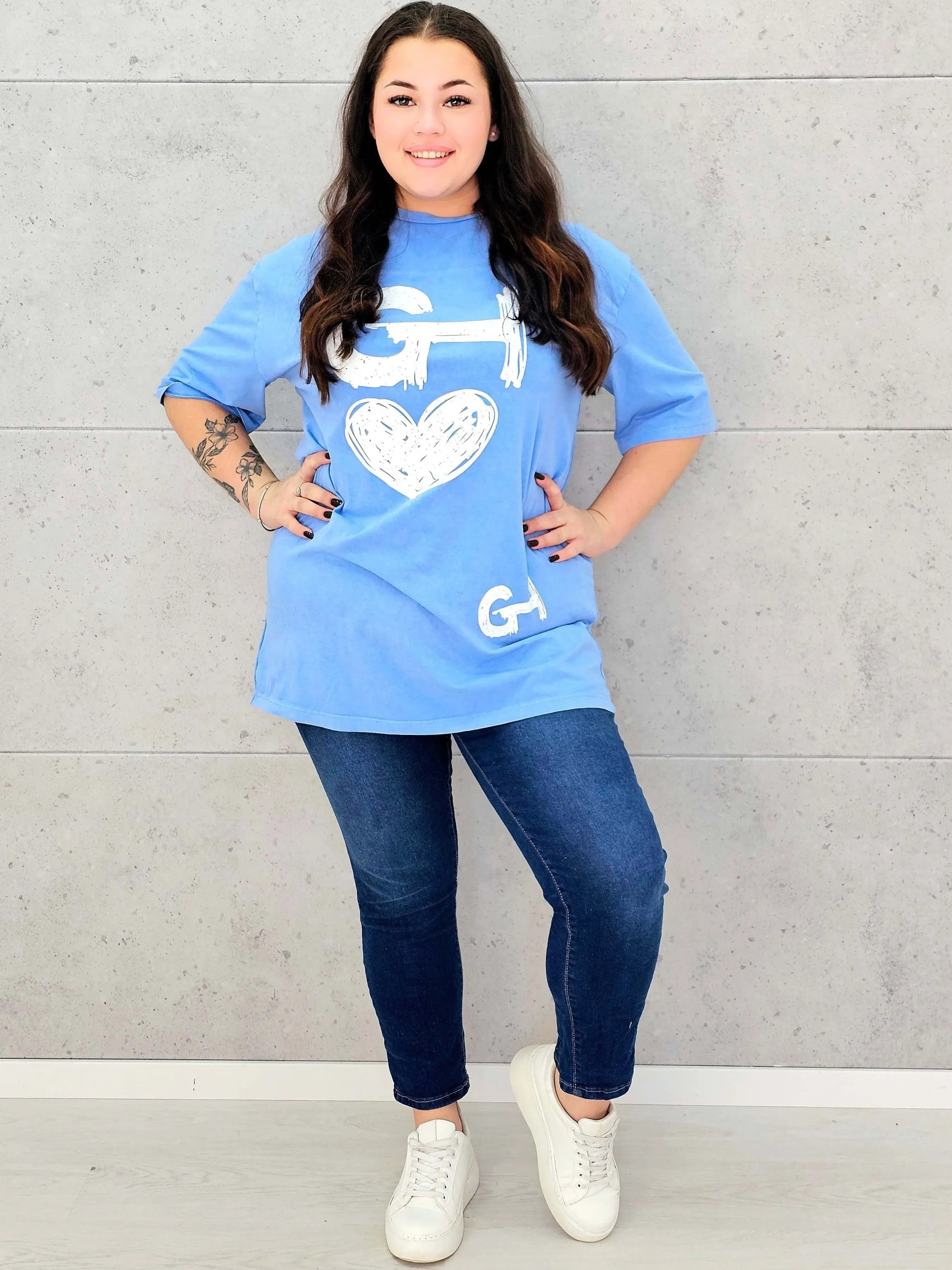 Bluzka z nadrukiem XXL – styl i wygoda w modzie plus size Stylowa XL