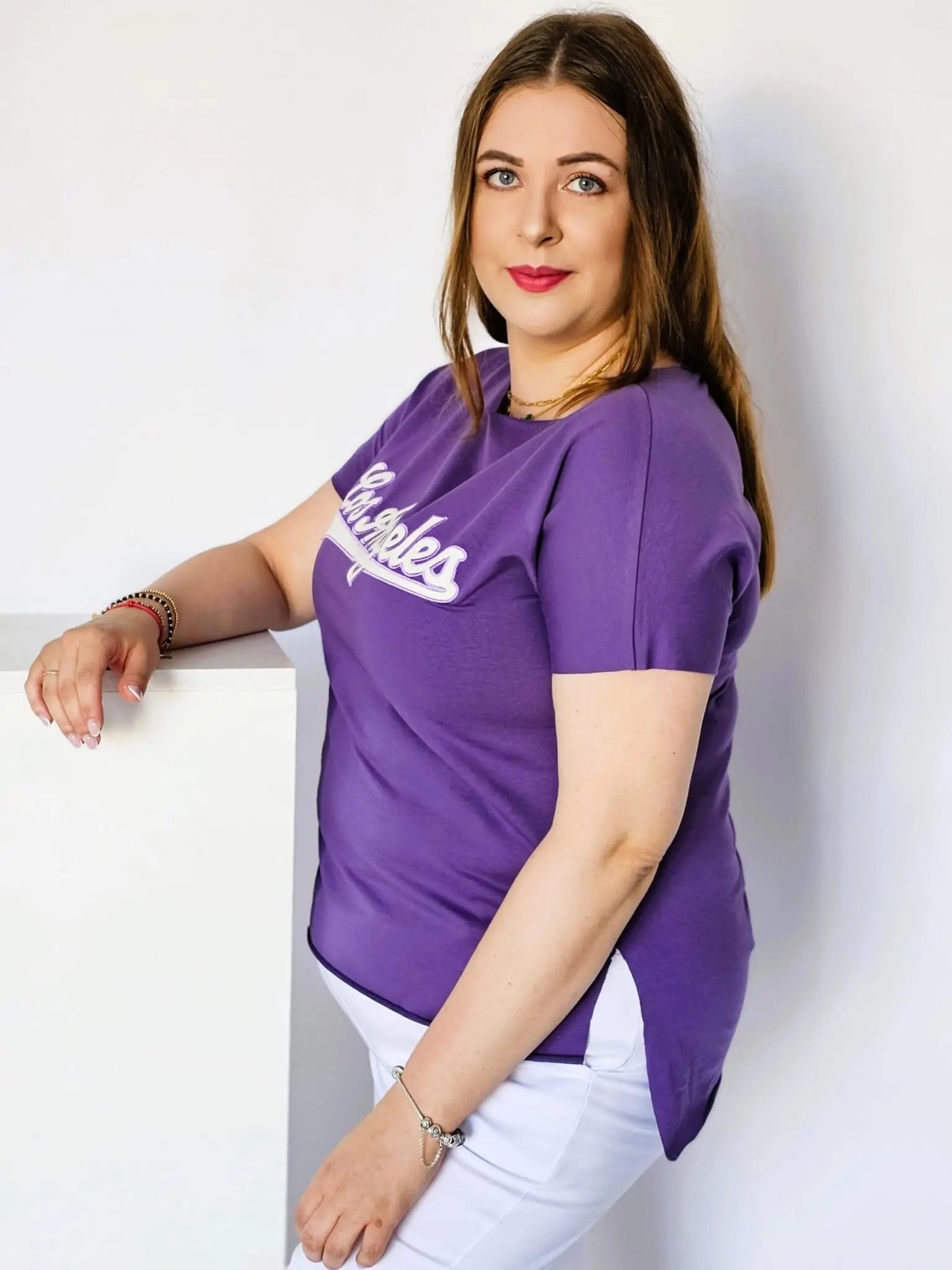 Bluzka z napisem haftowanym - fiolet Stylowa XL