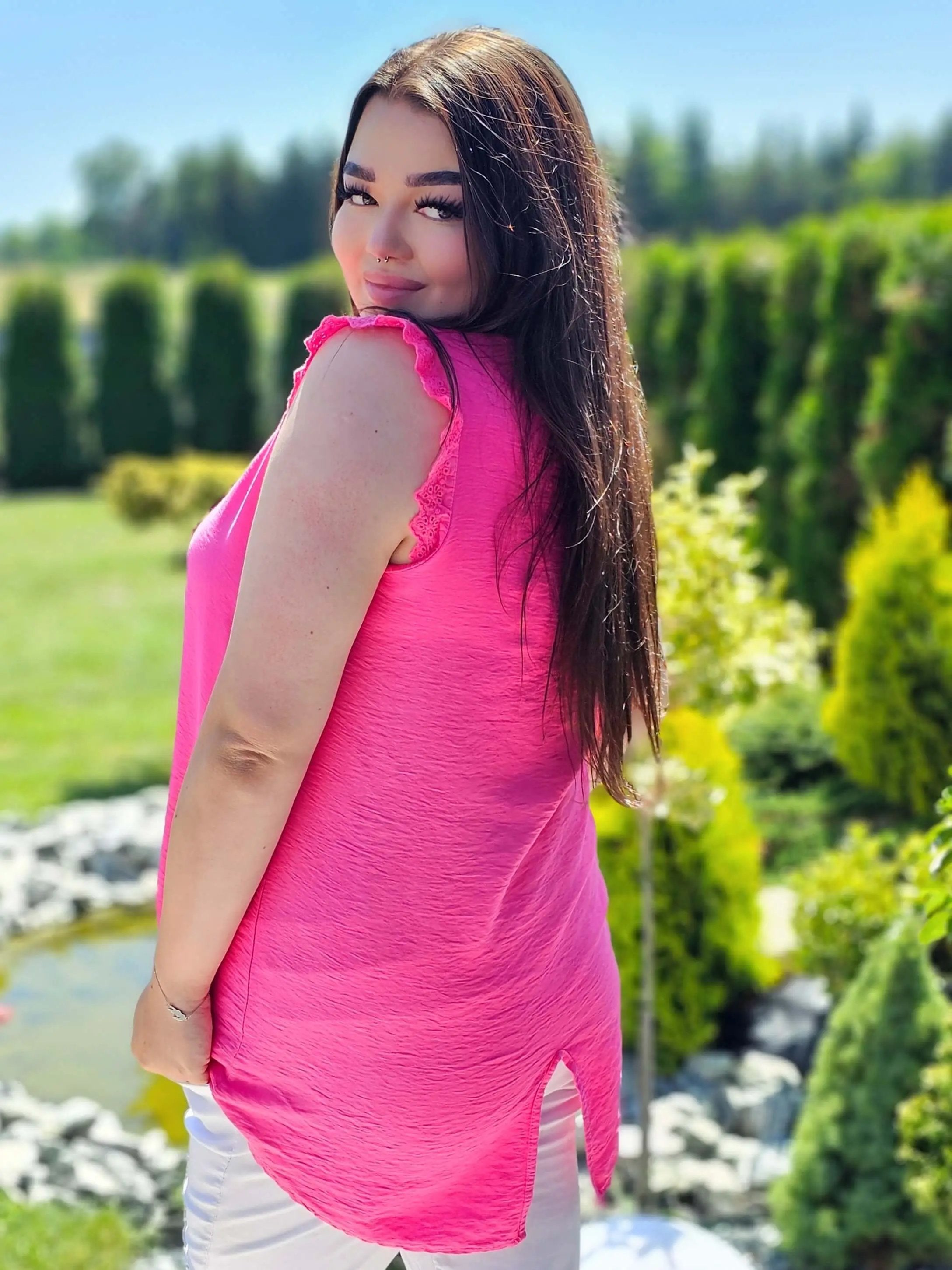 Bluzka z rękawem zakończonym zdobiona falbanka - różne kolory Stylowa XL