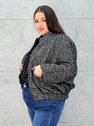 Bomberka plus size – modna i wygodna kurtka dla każdej kobiety Stylowa XL