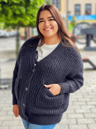 Ciepły czarny kardigan z kieszeniami Stylowa XL