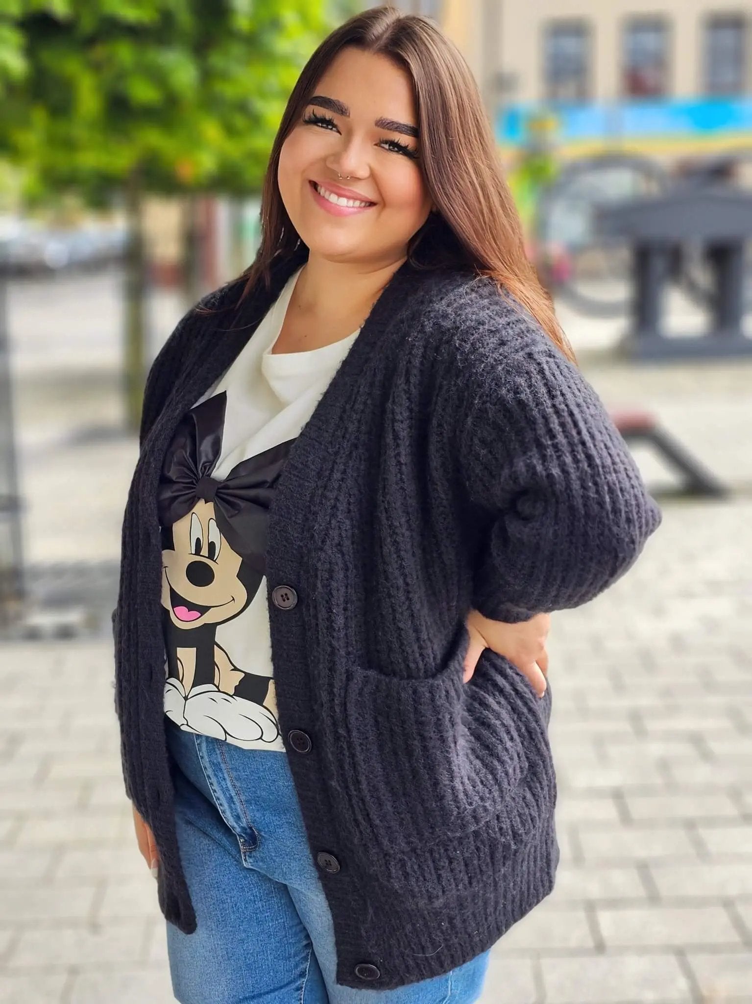 Ciepły czarny kardigan z kieszeniami Stylowa XL