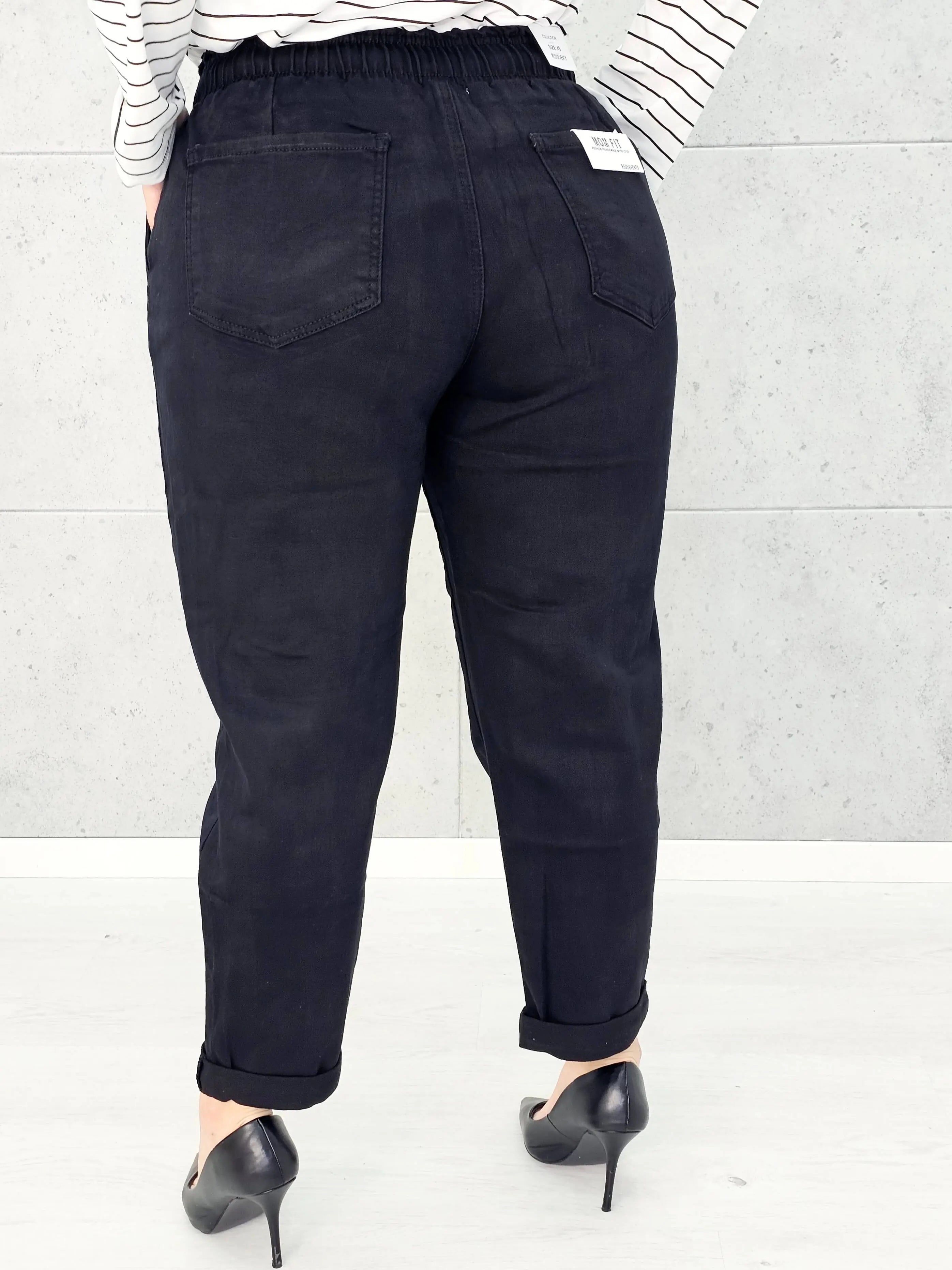 Czarne spodnie StylowaXL – komfort, elegancja i styl w modzie plus size Stylowa XL