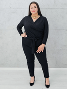Czarny kombinezon z wiązaniem Stylowa XL
