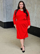 Czerwona sukienka plus size – elegancja, szyk i kobiecy charakter Stylowa XL