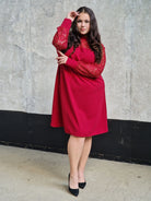 Czerwona sukienka plus size z koronką – elegancja i kobiecy urok Stylowa XL