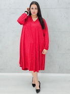 Czerwona sukienka w groszki z dekoltem V Stylowa XL