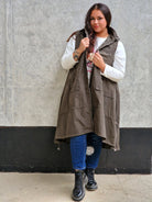 Długa kamizelka z kapturem Stylowa XL