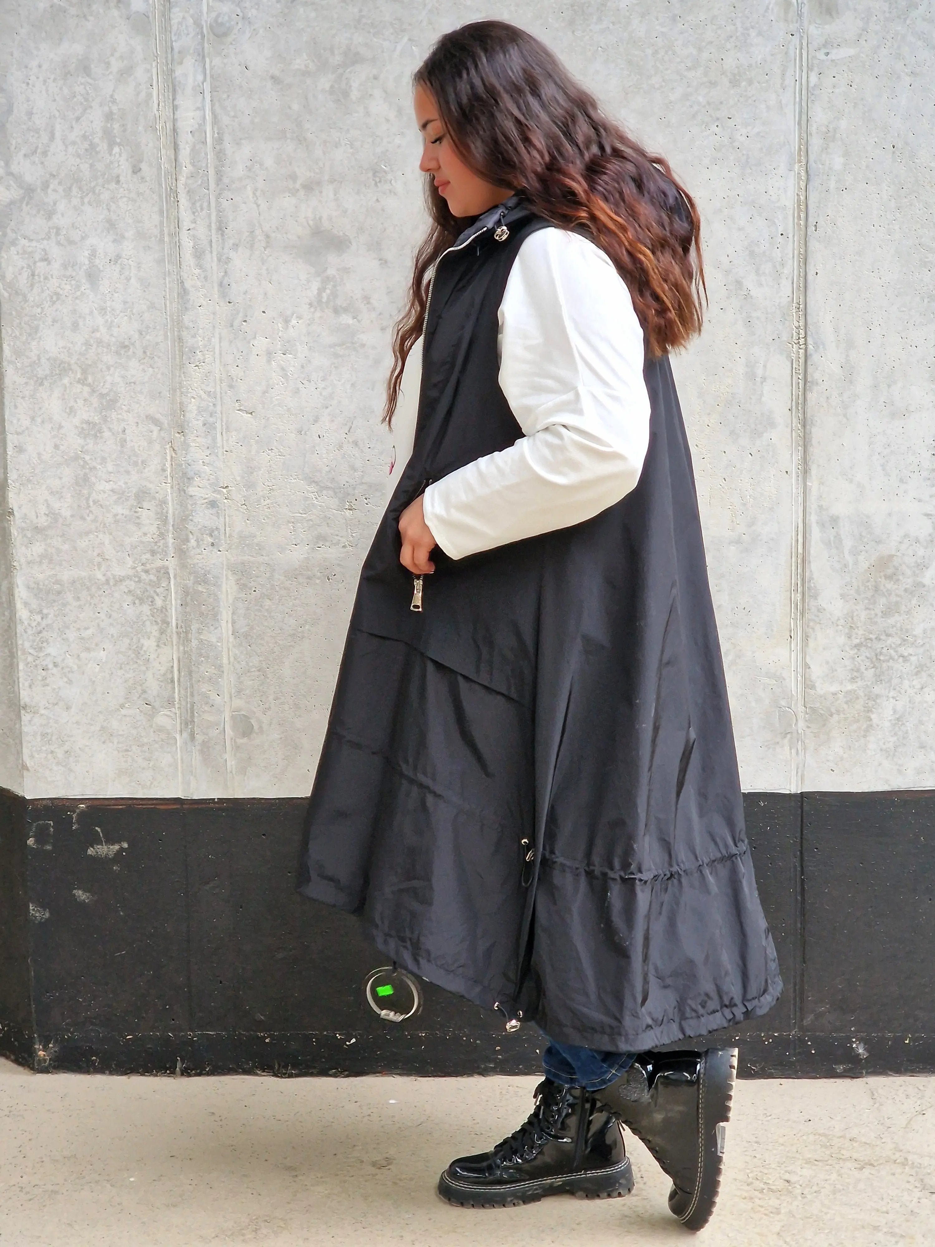 Długa kamizelka z kapturem Stylowa XL