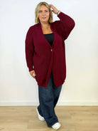 Długi kardigan plus size zapinany na ozdobny guzik Stylowa XL