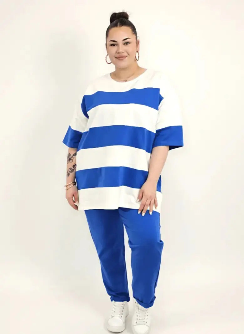 Dres plus size damski – komplet z luźną bluzką i wygodnymi spodniami Stylowa XL