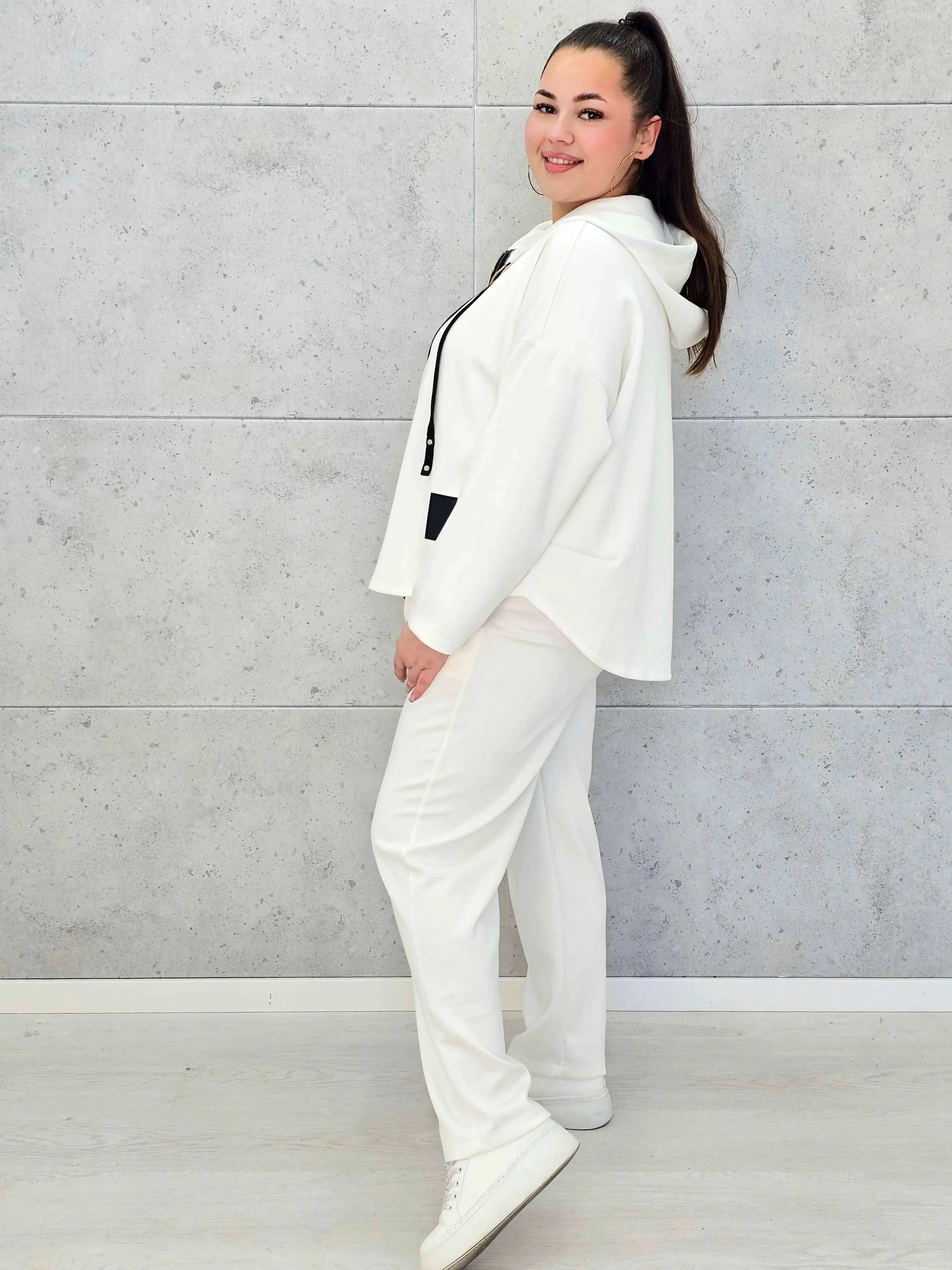 Dres plus size w kolorze ecru – komplet dla kobiet XXL Stylowa XL