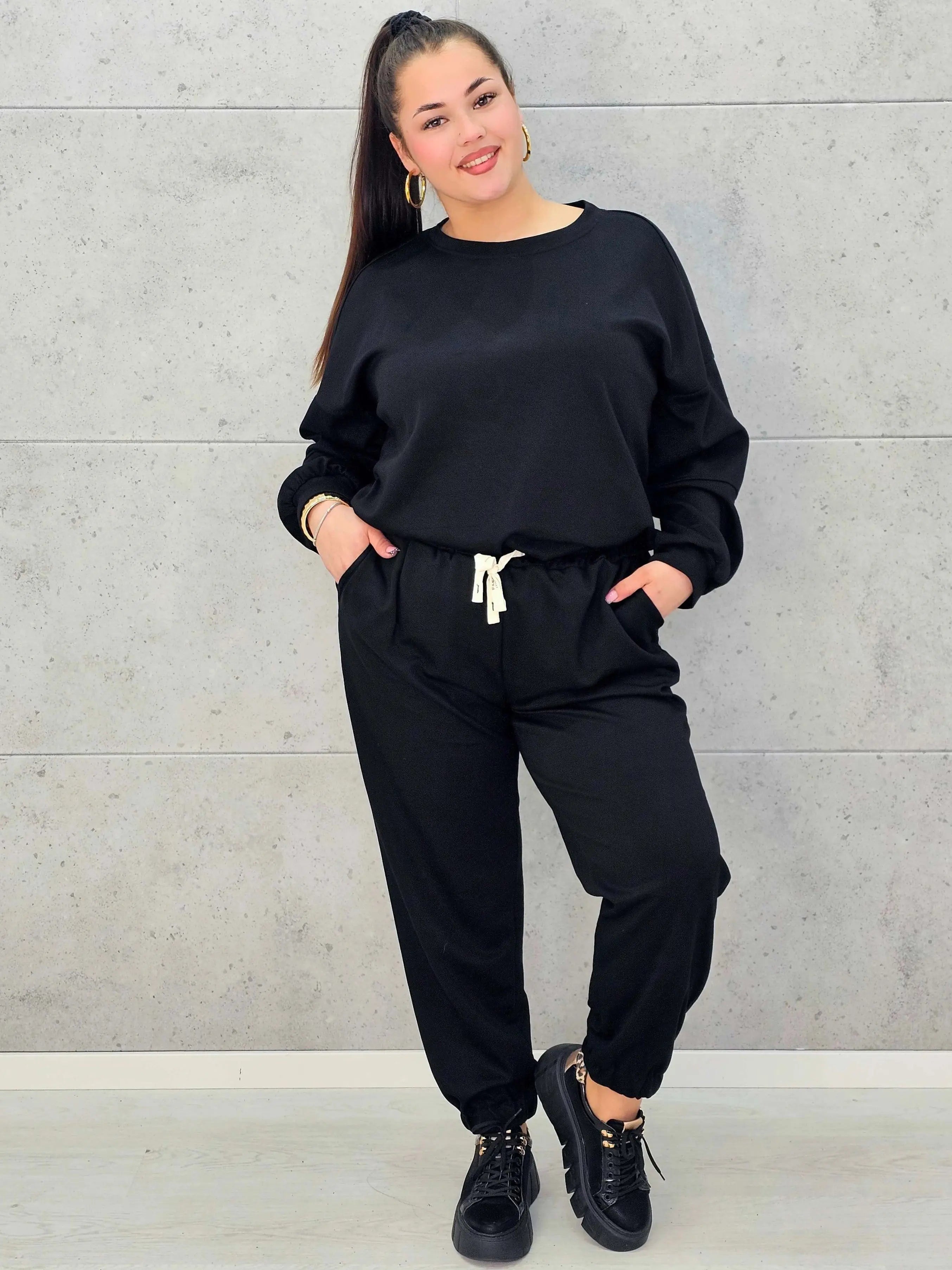 Dres plus size z wygodnej dzianiny – styl i komfort w jednym Stylowa XL Stylowa XL