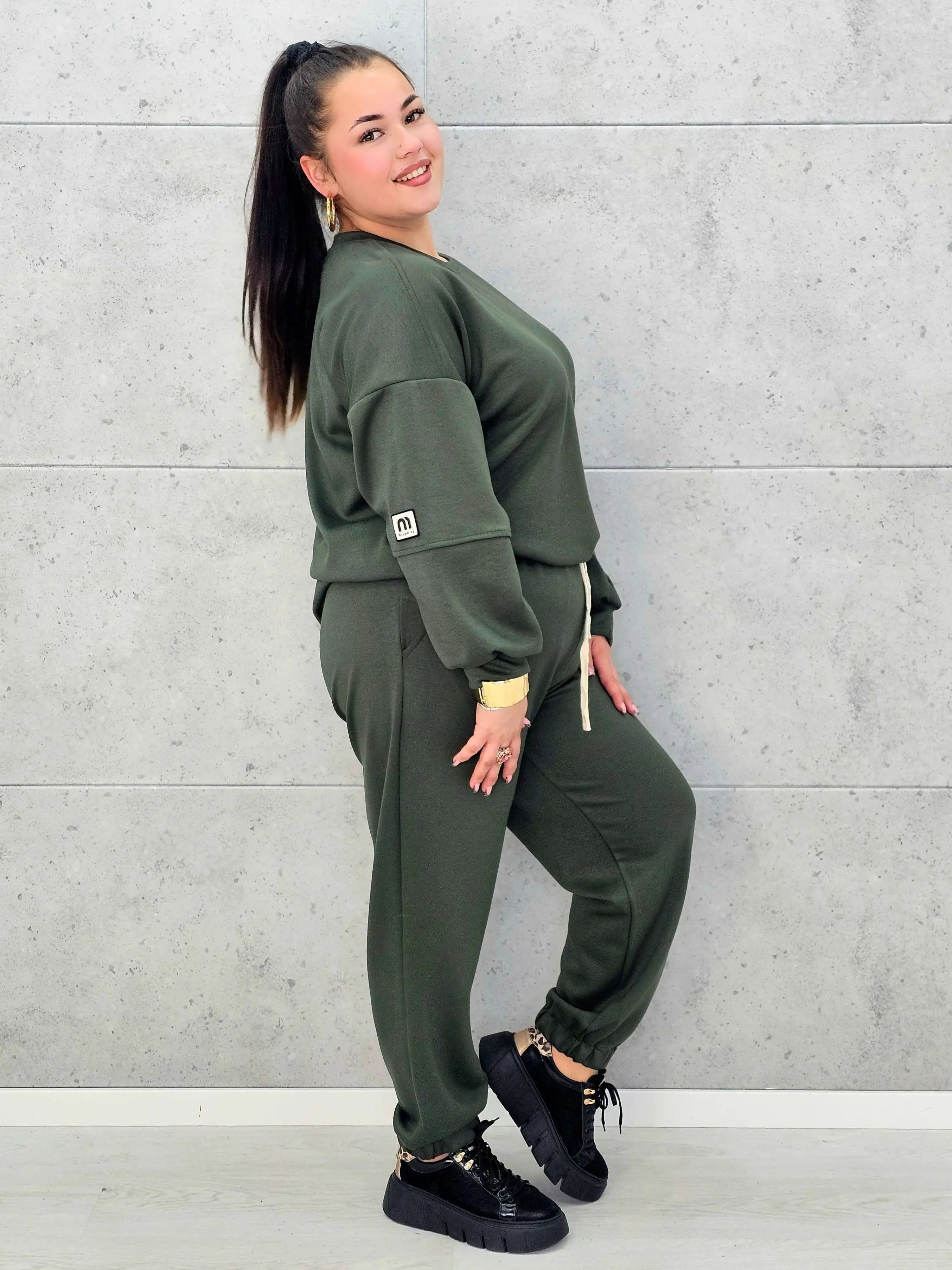 Dres plus size z wygodnej dzianiny – styl i komfort w jednym Stylowa XL Stylowa XL