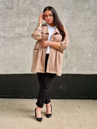 Elegancka Narzutka Plus Size Jasny Beż- Styl i Komfort Stylowa XL