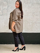 Elegancka Narzutka Plus Size Khaki - Styl i Komfort Stylowa XL