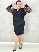 Elegancka Sukienka z Drapieżnym Akcentem Stylowa XL