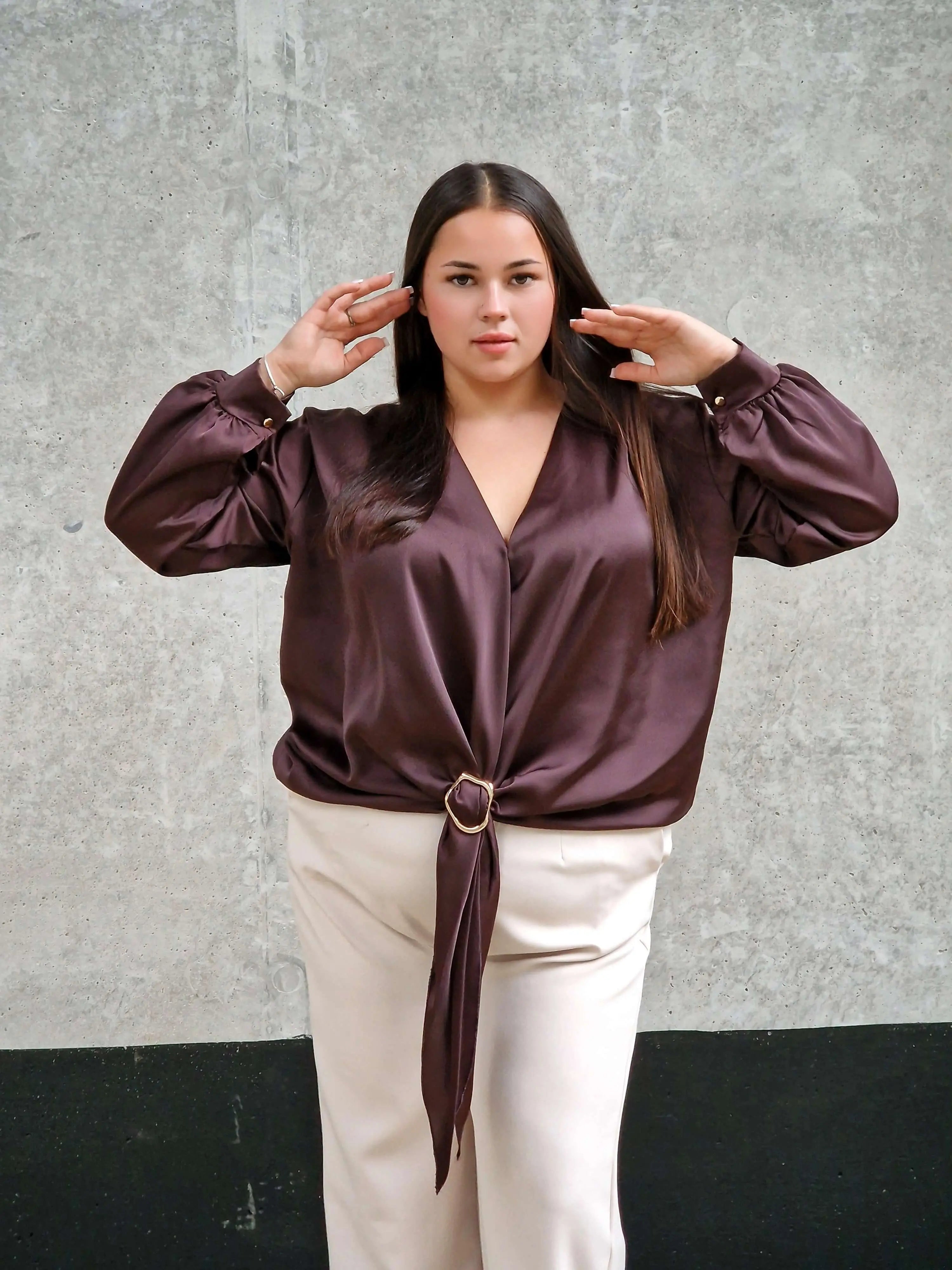 Elegancka bluzka damska plus size – styl, szyk i komfort w jednym | Stylowa XL