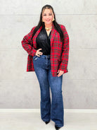 Elegancka marynarka plus size w kratę  – stylowa propozycja Stylowa XL Stylowa XL