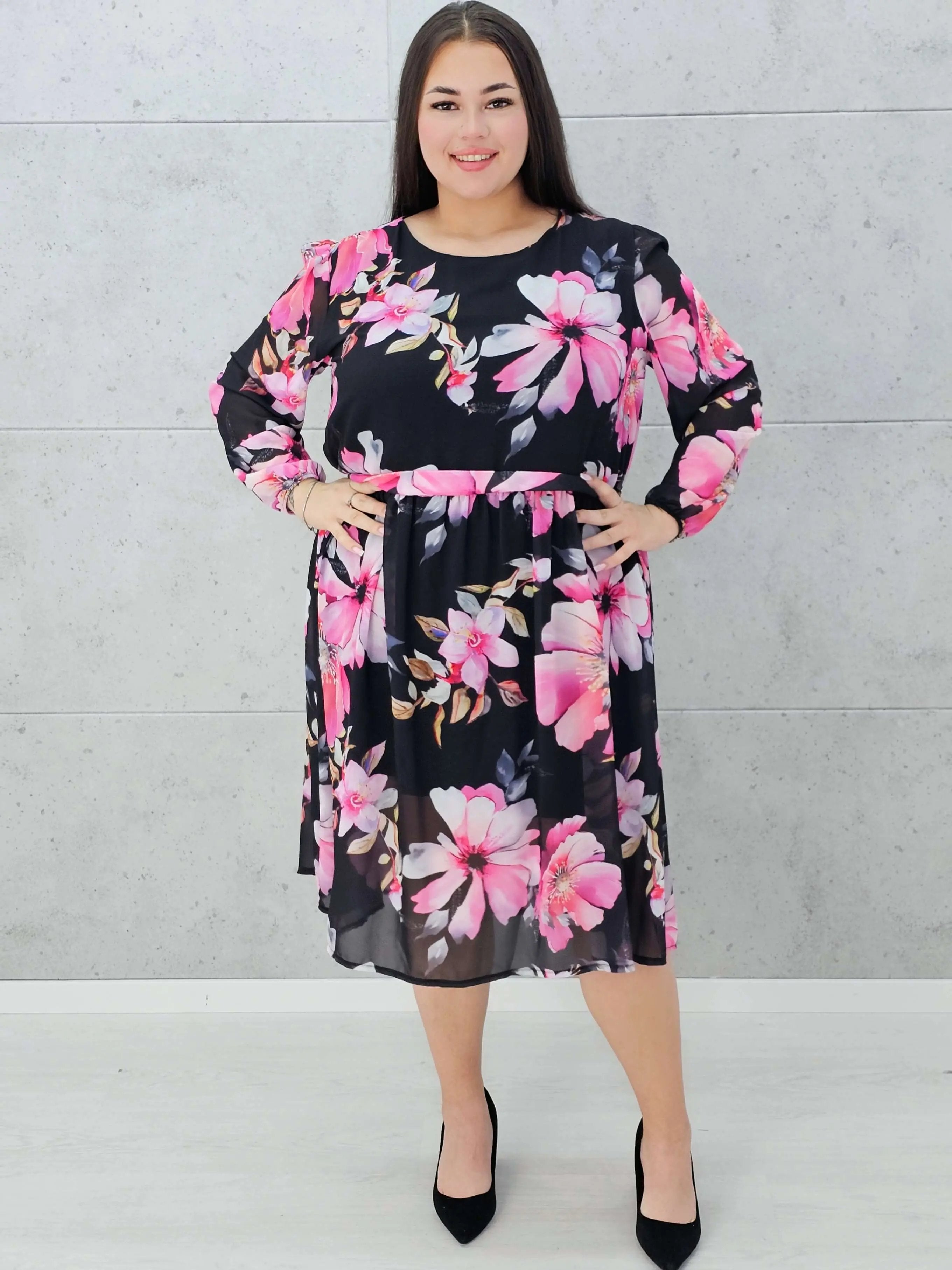 Elegancka sukienka z kwiatowym wzorem Stylowa XL