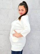 Elegancka tunika plus size w kolorze ecru – stylowa i wygodna propozycja dla kobiet XXL Stylowa XL