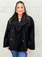 Elegancki płaszcz plus size – klasyczny fason na chłodniejsze dni Stylowa XL