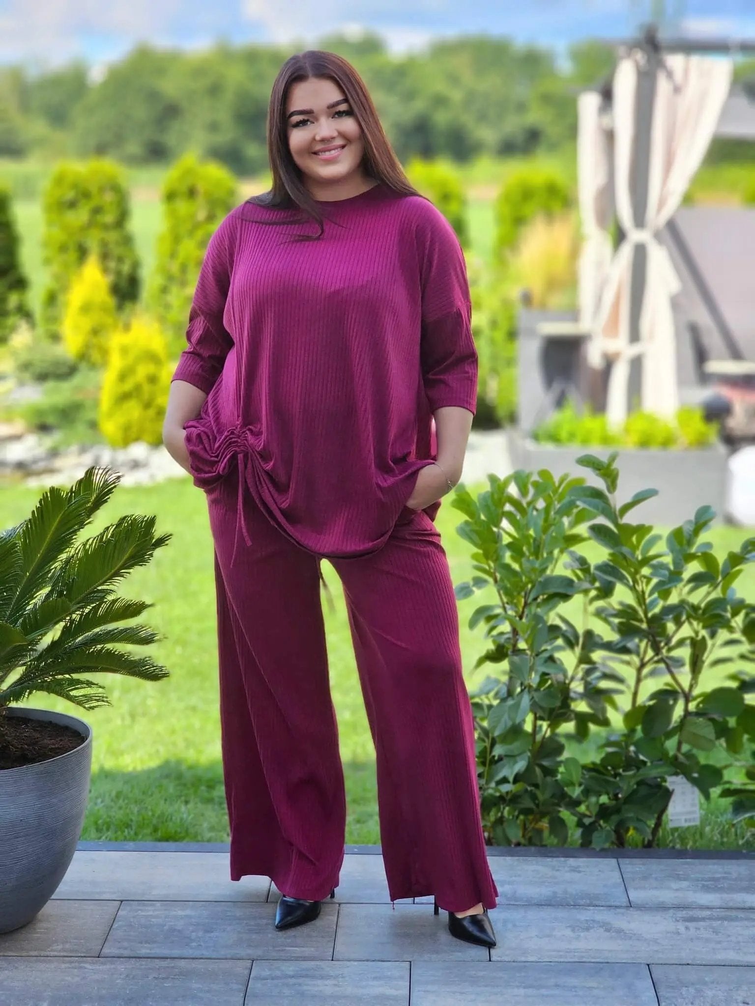 Elegancki prążkowy  komplet Stylowa XL