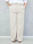 Eleganckie spodnie plus size z szeroką nogawką – Stylowa klasyka XXL Stylowa XL