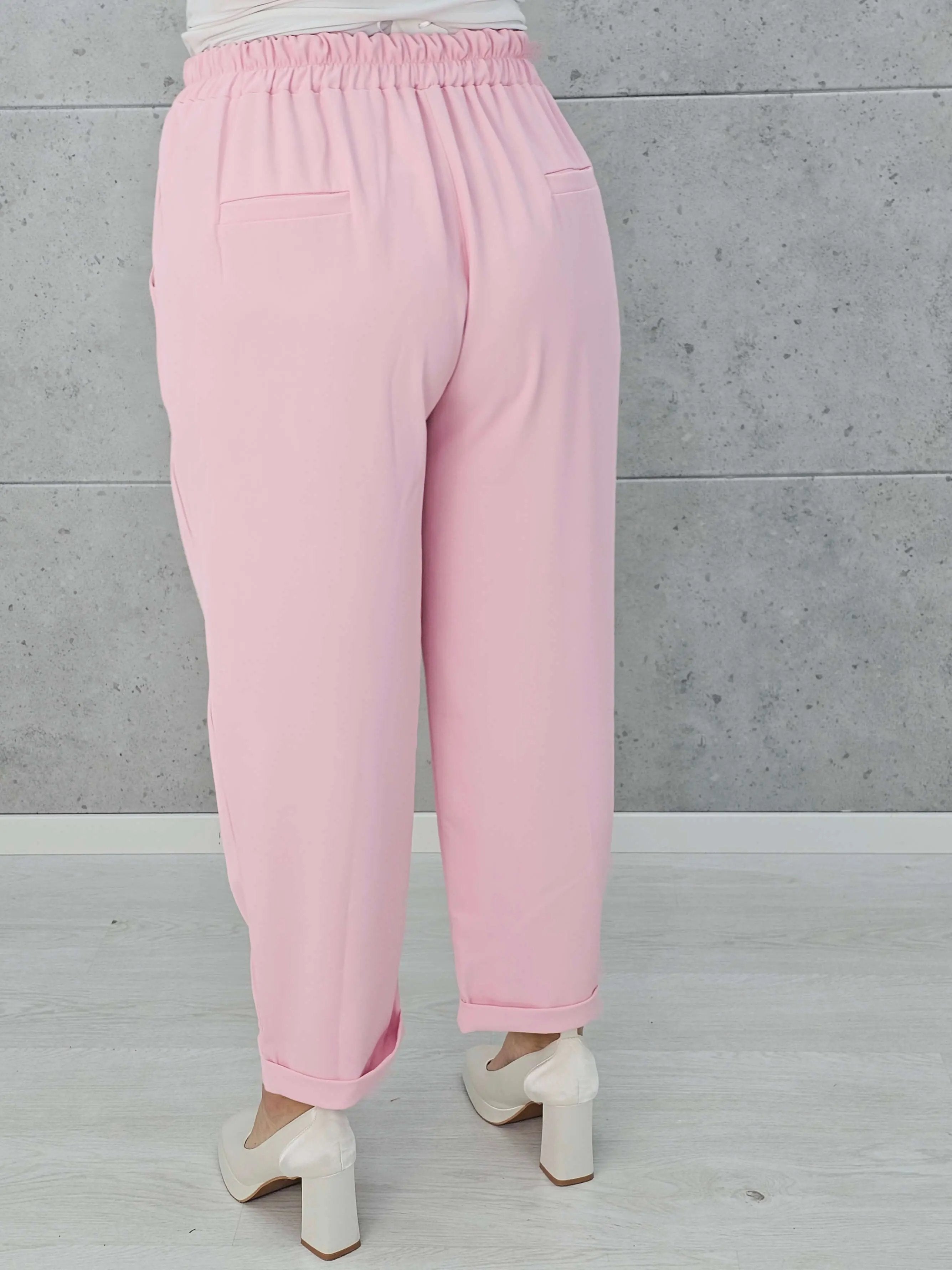 Eleganckie spodnie z luźnym fasonem Stylowa XL