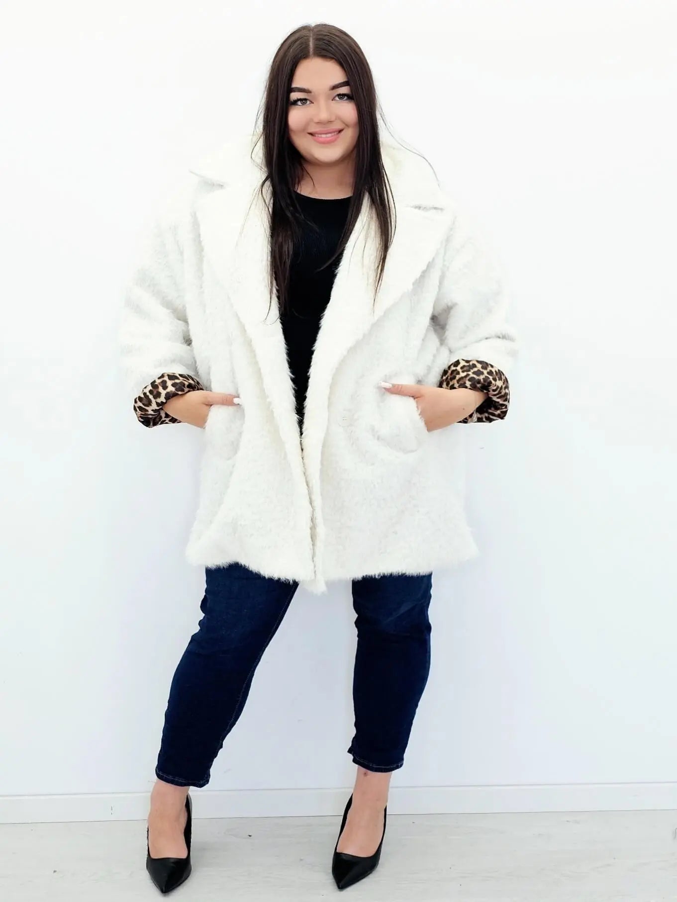 Futerko plus size z guzikami – styl, ciepło i elegancja Stylowa XL