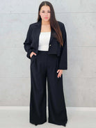 Garnitur „Elegance Bloom” z krótką marynarką Stylowa XL