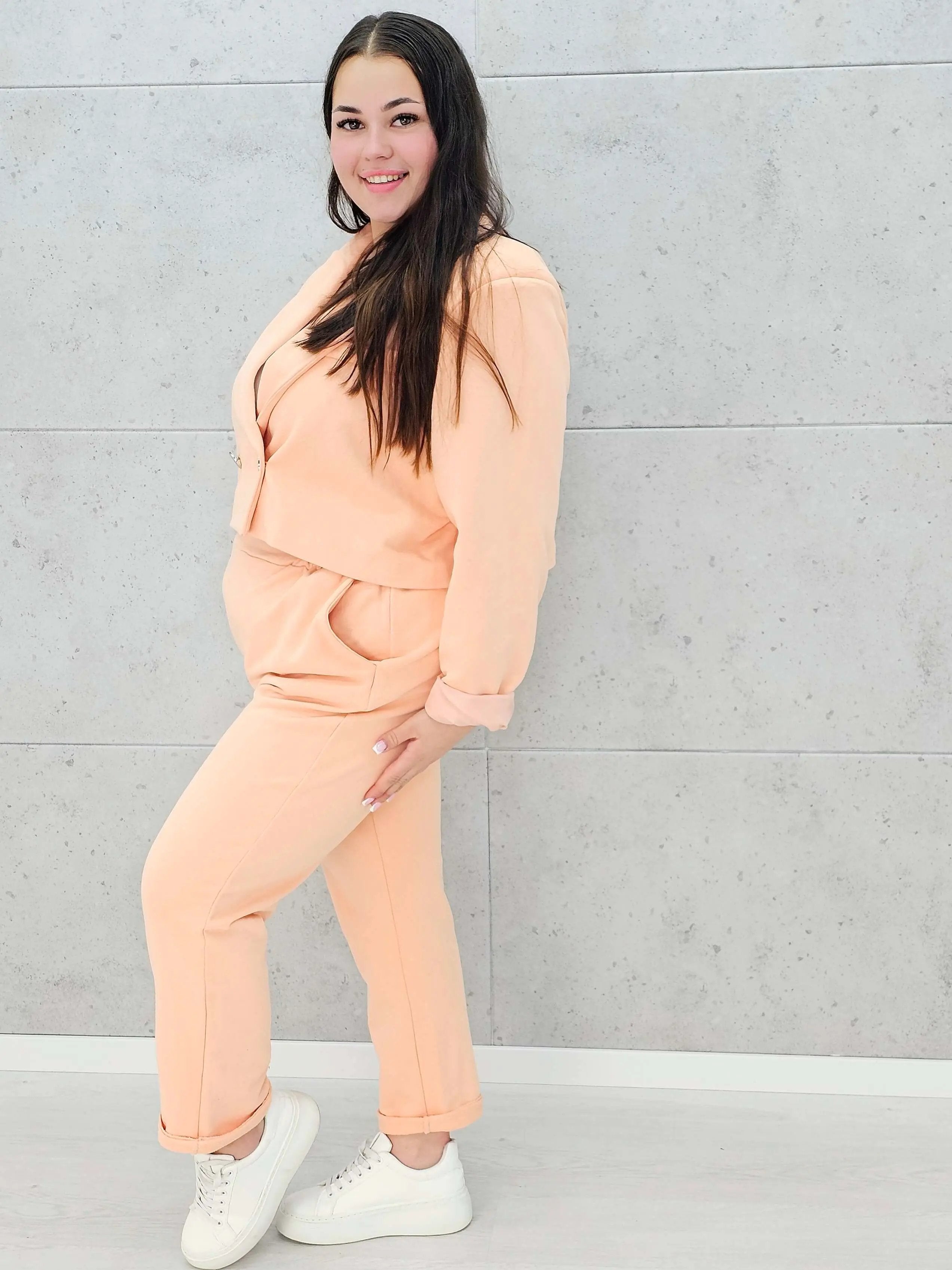 Garnitur „Soft Confidence” – subtelność w nowoczesnym wydaniu Stylowa XL