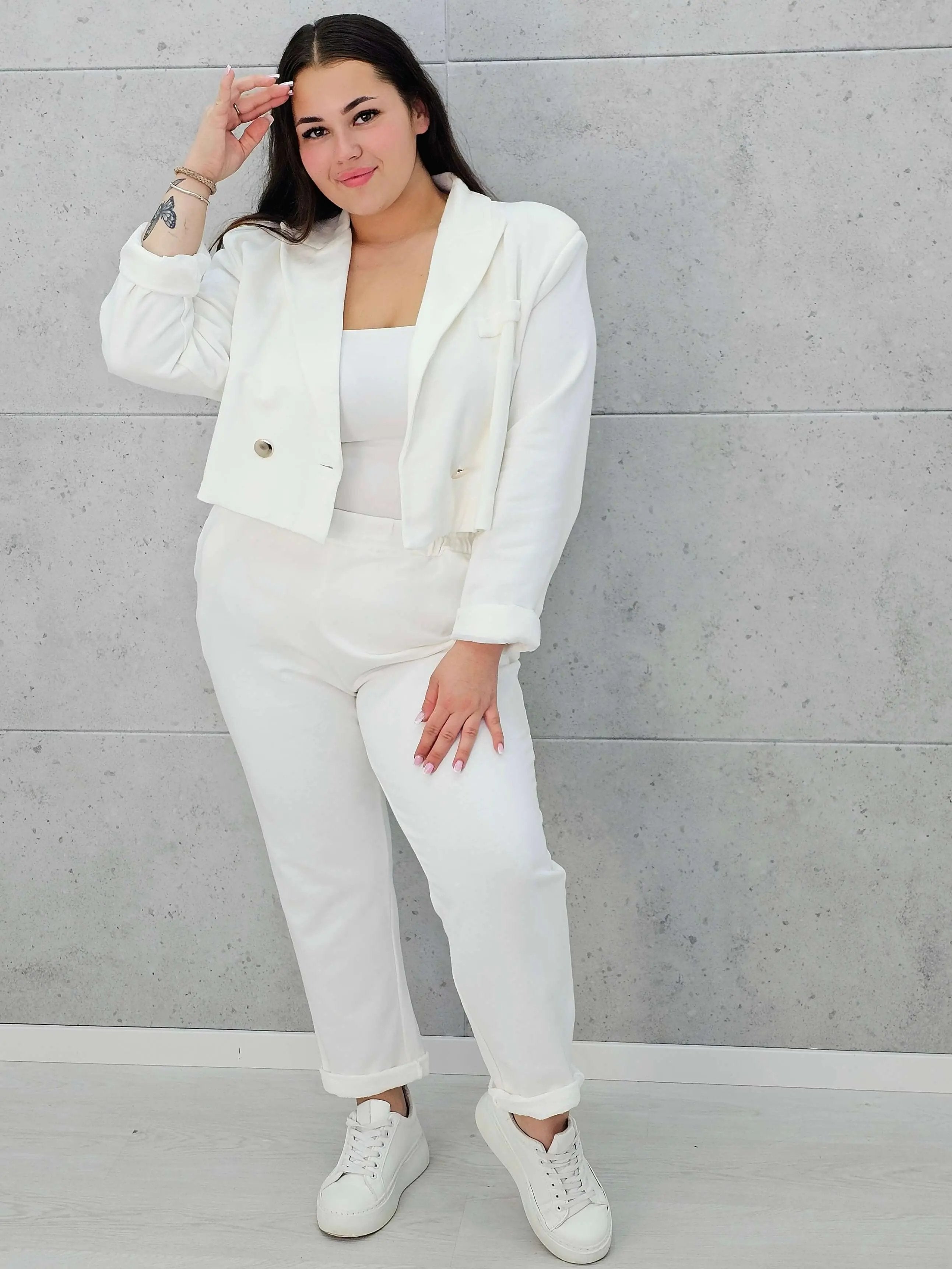 Garnitur „Soft Confidence” – subtelność w nowoczesnym wydaniu Stylowa XL