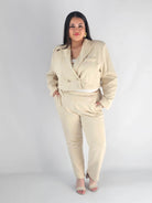 Garnitur plus size z krótką marynarką i spodniami XXL Stylowa XL