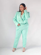 Garnitur plus size z krótką marynarką i spodniami XXL Stylowa XL