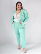 Garnitur plus size z krótką marynarką i spodniami XXL Stylowa XL