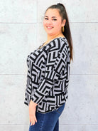 Geometryczna Elegancja na Luzie Stylowa XL